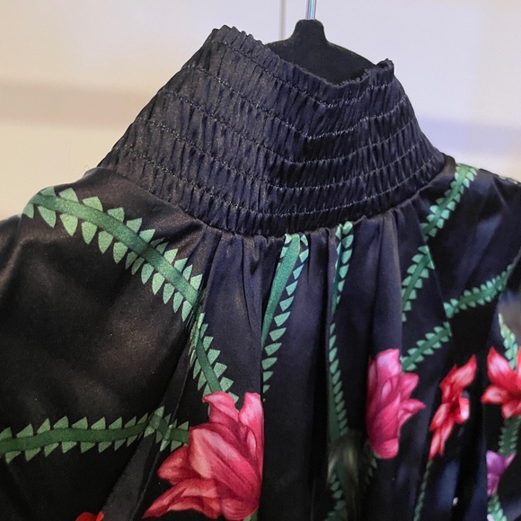 NWT | Tucker NYC Silk Stella Top - Picture 6 of 7